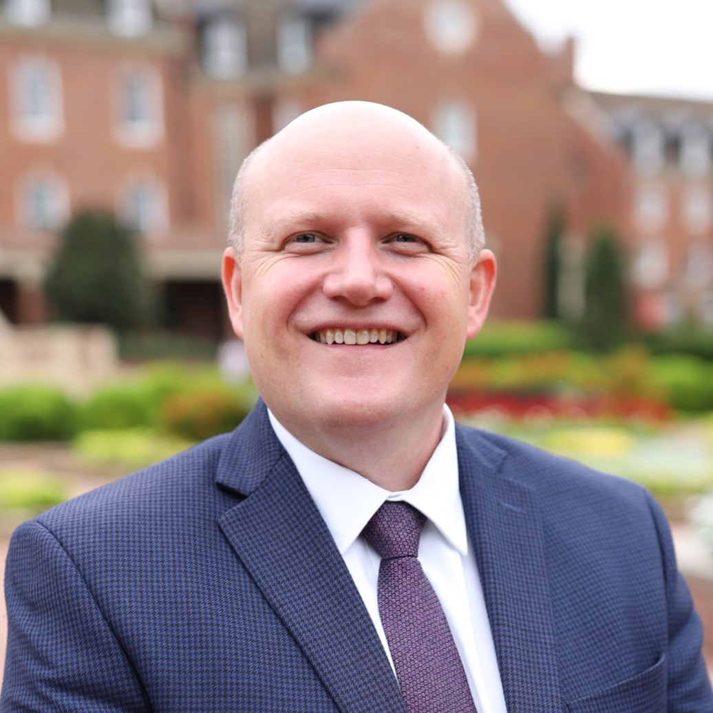 Headshot of Josh Engle